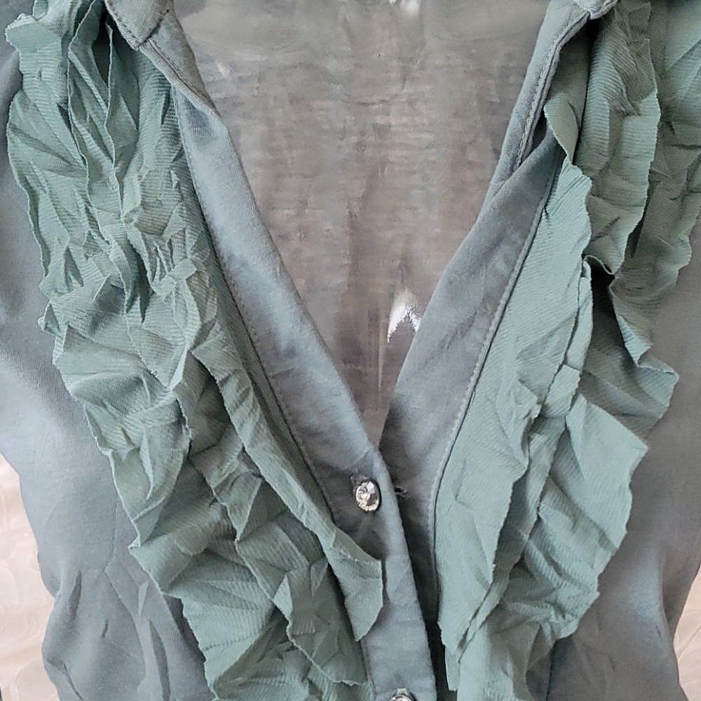 Top - Picture 2 of 10